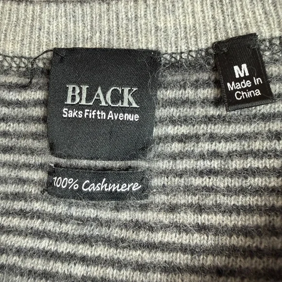 Saks Fifth Avenue Black Label 100% Cashmere V Neck Sweater Gray M